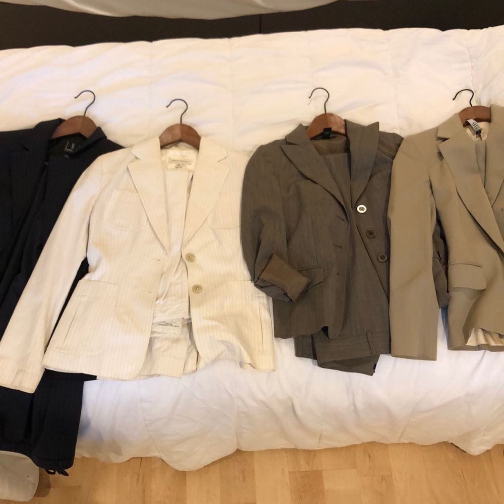 4 suits